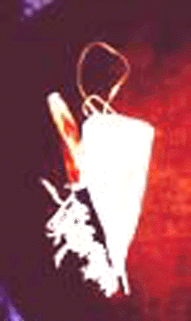 knife4blarge.gif (42562 bytes)